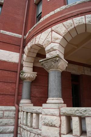 [Columns at Front of Courthouse]