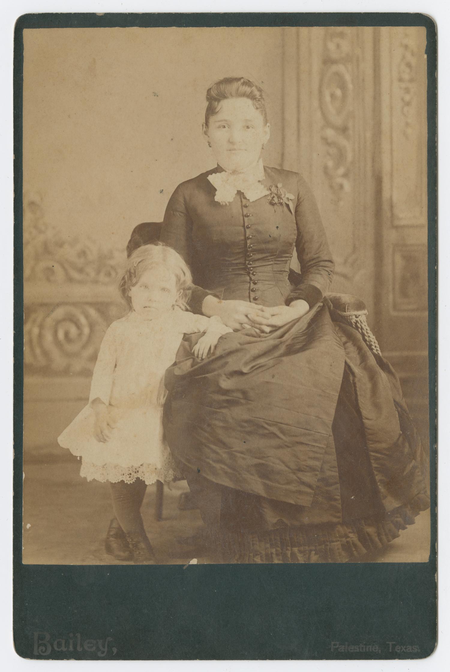 [Portrait of Mittie Royall Baker and Child]
                                                
                                                    [Sequence #]: 1 of 2
                                                
