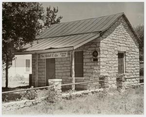 [Robert E. Lee House Photograph #2]