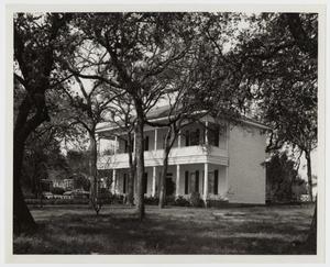 [Old I. V. Davis Homestead Photograph #1]