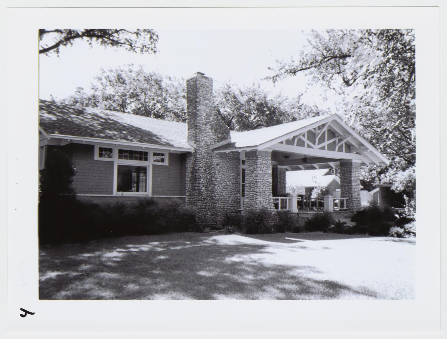 [C.B. and Lilburn Atkinson House Photograph #2]
                                                
                                                    [Sequence #]: 1 of 2
                                                