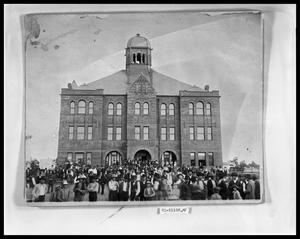 Primary view of object titled 'Townspeople in Front of Eastland Courthouse'.