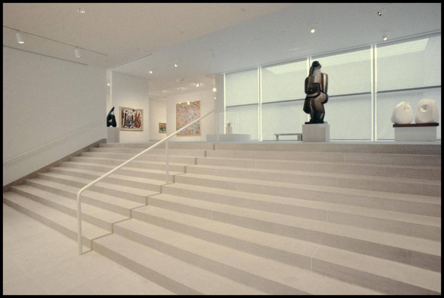 Dallas Museum of Art Installation: Contemporary Art, 1984 [Photograph DMA_90002-14]
                                                
                                                    [Sequence #]: 1 of 1
                                                