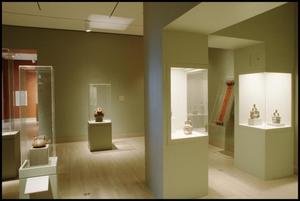 Dallas Museum of Art Installation: Museum of the Americas, 1993 [Photograph DMA_90004-008]