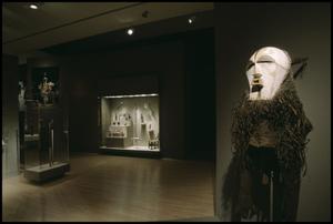 Dallas Museum of Art Installation: Arts of Africa, Asia and Pacific [Photograph DMA_90008-16]