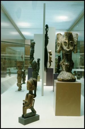 Dallas Museum of Art Installation: African Art [Photograph DMA_90009-08]