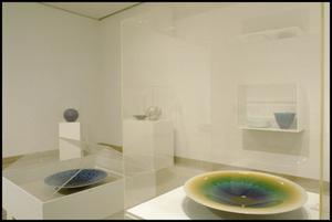 Contemporary Porcelain from Japan: 30 Works by 30 Masters [Photograph DMA_1489-09]