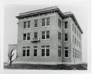 [Photograph of President Dormitory]