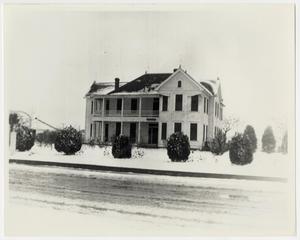 [Photograph of Renger Residence and Hospital]