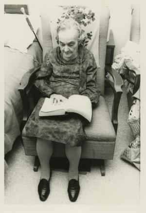 [Photograph of Buelah Arvin Reading Bible]