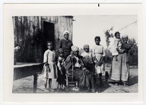 Primary view of object titled '[African American Family]'.