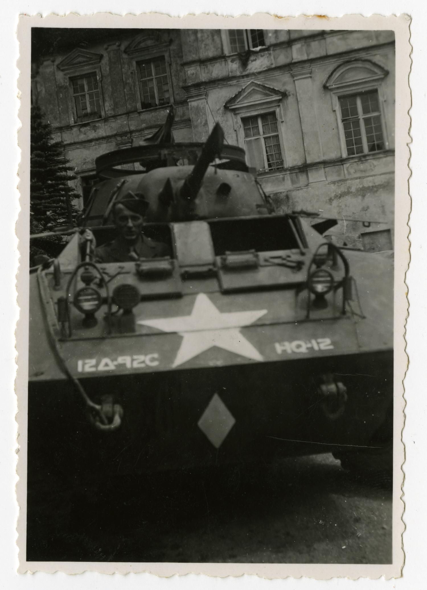 [Photograph of Ray Pieterick in Tank]
                                                
                                                    [Sequence #]: 1 of 2
                                                