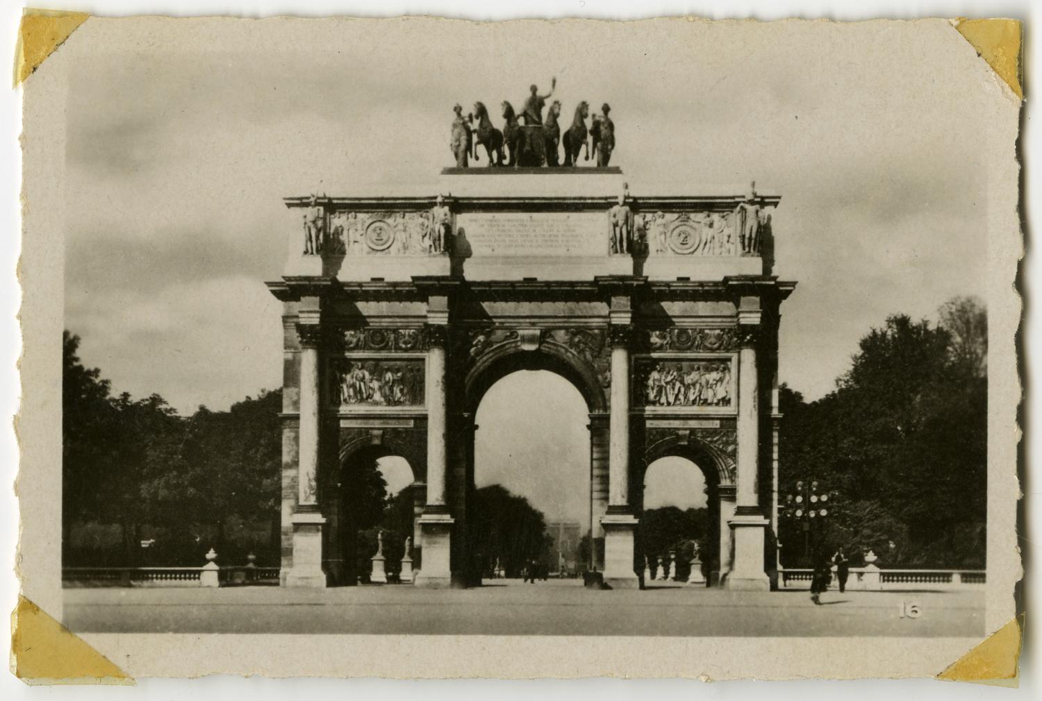 Photograph Of Arc De Triomphe Du Carrousel The Portal To Texas History