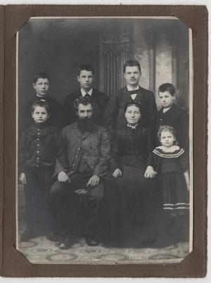 Primary view of object titled '[Harton Family Photo]'.