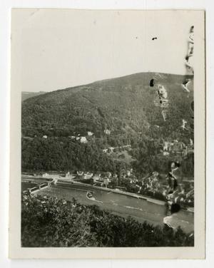 [Photograph of Neckar River in Heidelberg]