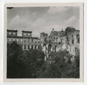 [Photograph of Heidelberg Castle]