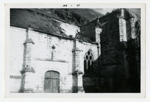 [Photograph of Collégiale Notre-Dame d'Auffay Damages]