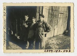 [Photograph of Civilians in Singling, France]