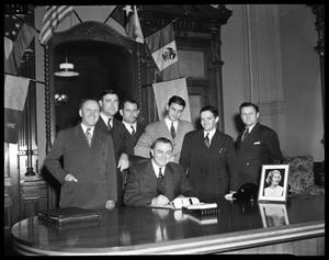 Governor W. Lee O'Daniel, Bascom Giles and Veterans' Land Bill Group