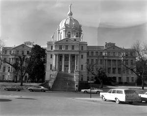 Primary view of object titled '[McLennan County Courthouse]'.