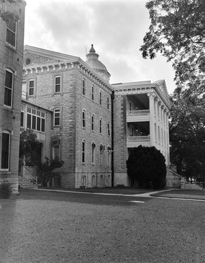 Primary view of object titled '[Austin State Hospital Administration Building]'.