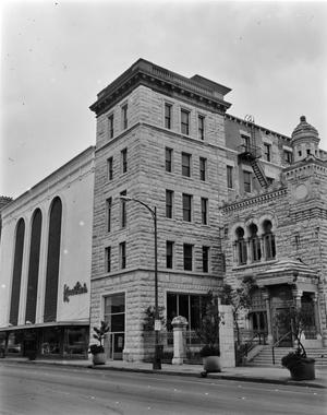 [Loan and Trust Building (Old San Antonio)]