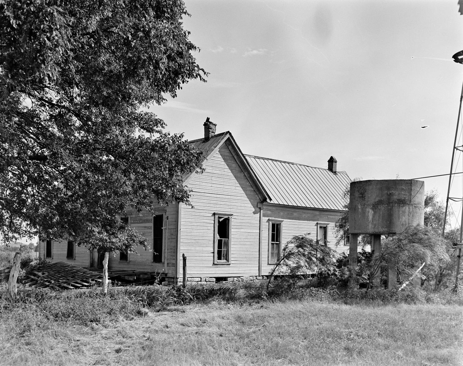 [Historic Property, Photograph THC_10-1127]
                                                
                                                    [Sequence #]: 1 of 1
                                                