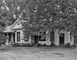 Primary view of object titled '[Historic Property, Photograph THC_10-1355]'.