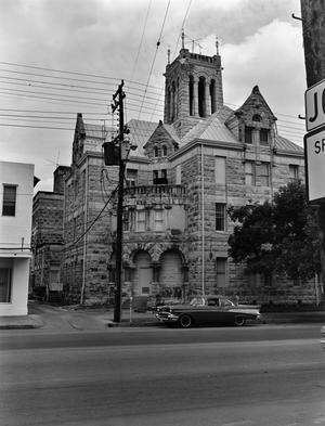 [Comal County Courthouse, (Southwest entrance)]