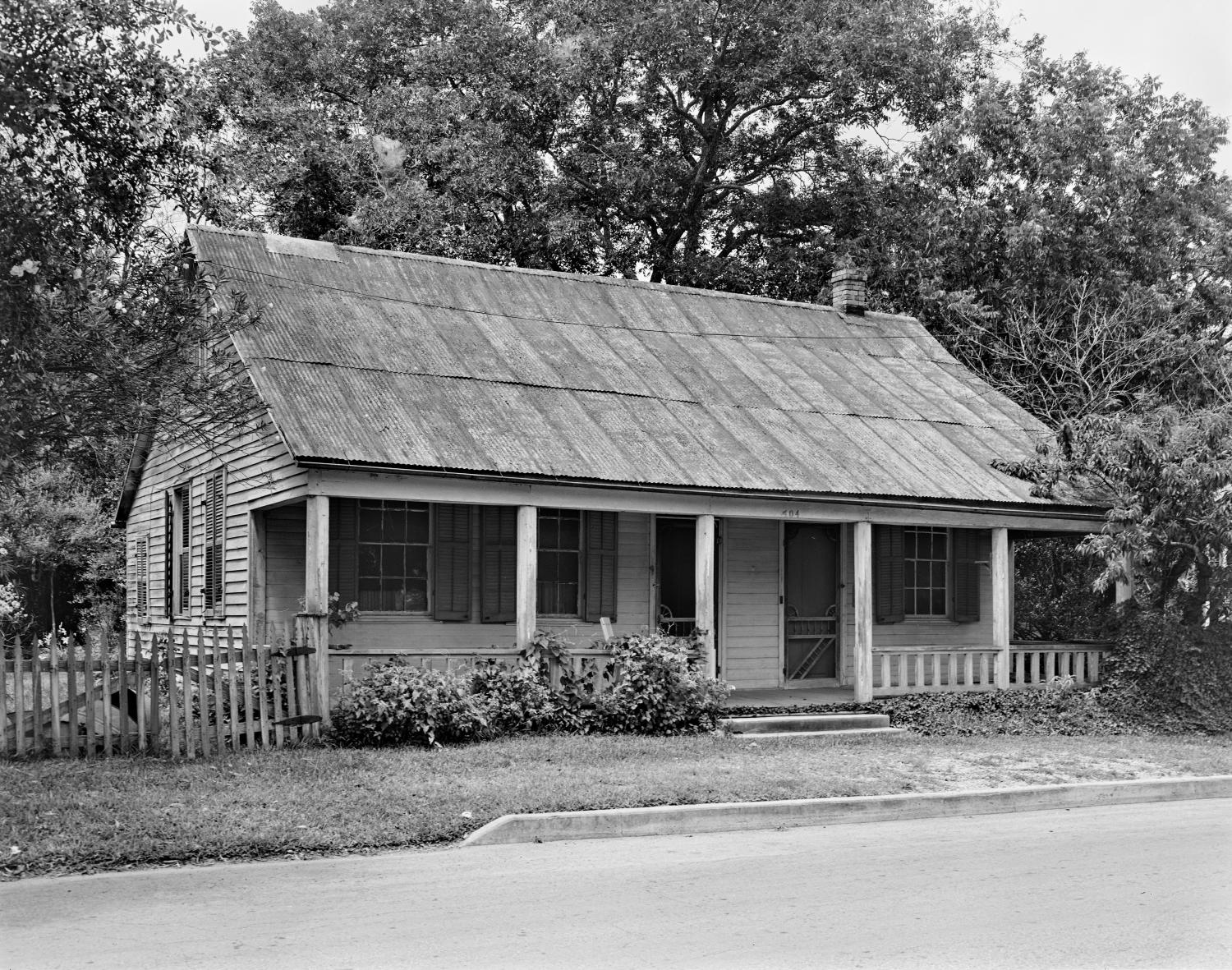 [Historic Property, Photograph THC_12-0006]
                                                
                                                    [Sequence #]: 1 of 1
                                                