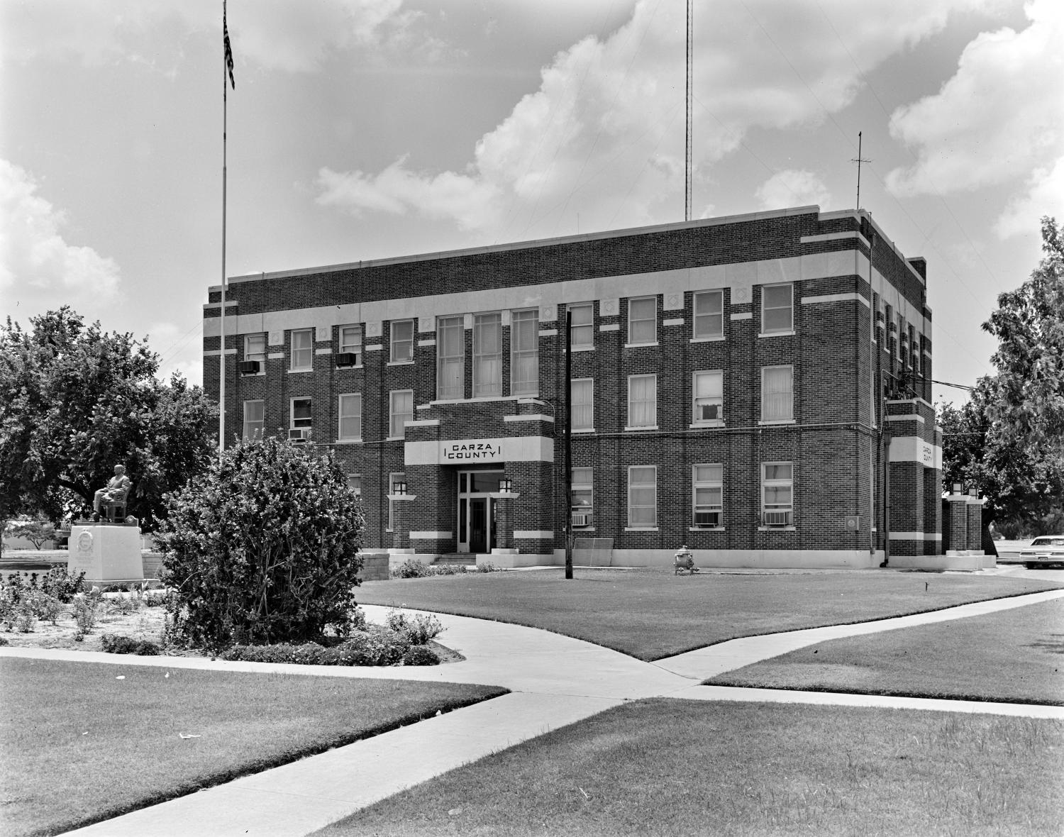 [Garza County Courthouse]
                                                
                                                    [Sequence #]: 1 of 1
                                                