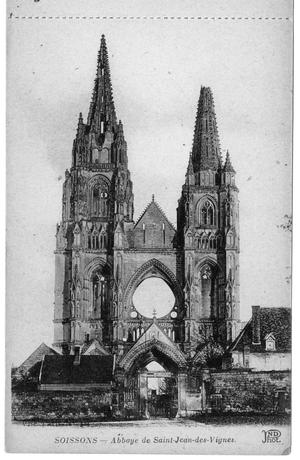 [Postcard of Saint Jean des Vignes Abbey]