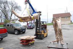 [Lifting a Statue with a Forklift #3]