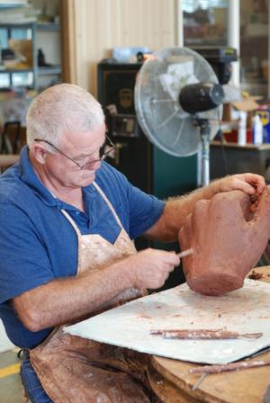 [Carving the Hand of a Sculpture #2]