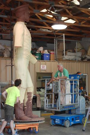 [Men Working on Sculpture #5]
