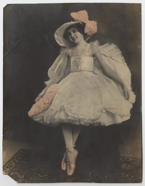 Primary view of object titled '[Portrait of Mary Louise "Babe" Hanrick]'.