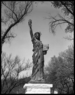 [Statue of Liberty on Texas Capitol Grounds]