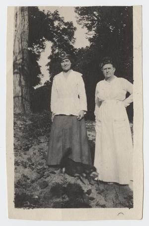 Primary view of object titled '[Photograph of Nelle King Turney with her Mother]'.