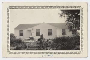 Primary view of object titled '[Photograph of Dr. William and Dorothy King's Home]'.