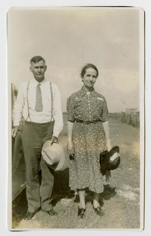 Primary view of object titled '[Photograph of Mr. and Mrs. Taber in Dress Clothes]'.