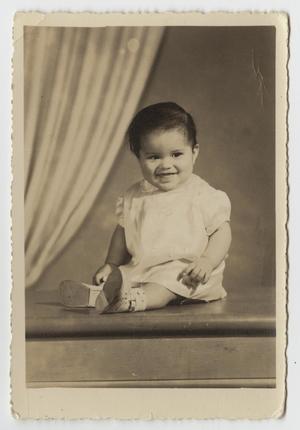 Primary view of object titled '[Portrait of a Baby Sitting Down]'.
