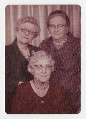[Portrait of Mary, Laura, and Gladys Bennett]