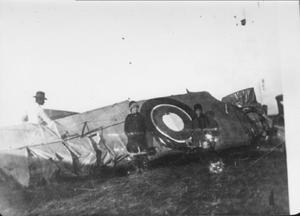 Primary view of object titled '[Plane wreckage in Fort Bend County in 1918]'.