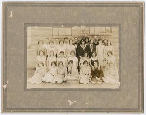 [Photograph of 1931-1932 Salado High School Students]