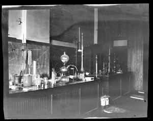 [Howard Payne College Chemistry Lab #3]
