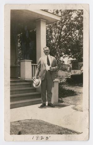 [Photograph of Dr. King at Oak Cliff Home]