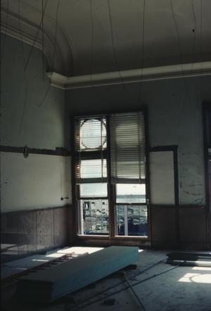 [Tarrant County Courthuse, (4th fl south courtroom south wall)]