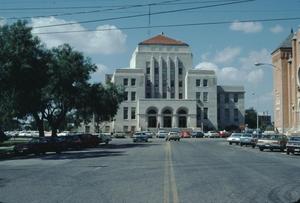 [San Angelo City Hall]